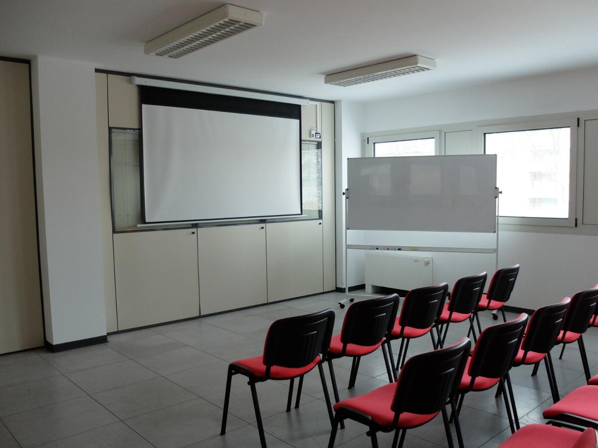 schermo e lavagna - immagine 1